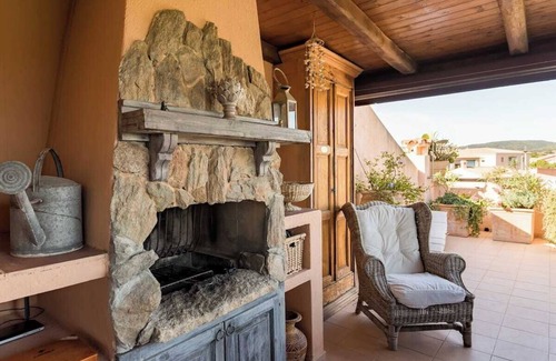 Porto Pozzo Apartamento | Apartamento romántico con vistas al mar en el archipiélago de la Maddalena.