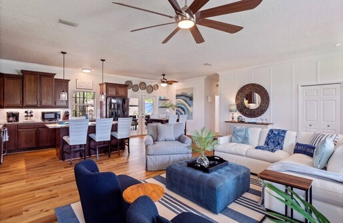 Palm Coast Casa | Romantic Beach Home with Heated Pool