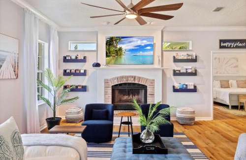 Palm Coast Casa | Romantic Beach Home with Heated Pool Golf Cart