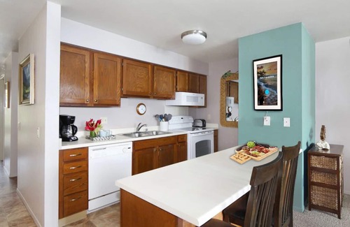 Wailua House Lots Condominio | Romantic & Breathtaking Oceanfront Kauai Condo