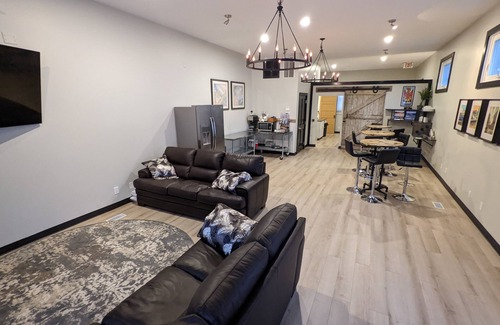 Fort Wayne Casa | Romantic Brick Hearth - entire building near DTFW!