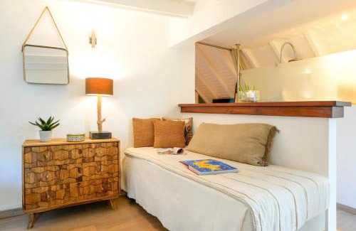 Morne Criquet Casa | Romantic Bungalow near Beach with Shared Pool