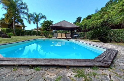 Teahupoo Casa | Romantic bungalow with stunning views and swimming pool