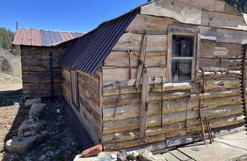 Durango Cabina | Romantic Cabin with Incredible Views, 5 miles to Durango on Lightner Creek