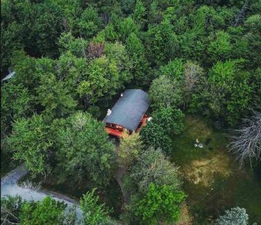 Tannersville Casa | Romantic Chalet Hot Tub Near Hunter Mountain