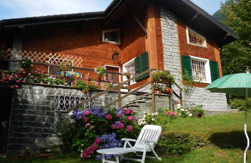 Staffa Chalet De Esquí | Chalet romántico rodeado de naturaleza, a los pies del Monte Rosa