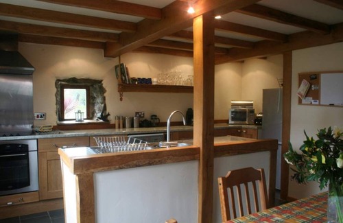 Fishguard Cabaña | Romantic cosy cottage - a quiet retreat for nature lovers