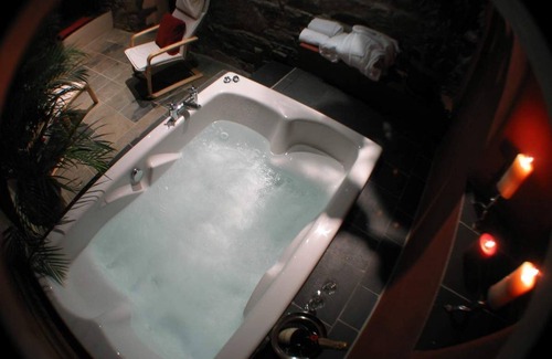 Fishguard Cabaña | Romantic cosy cottage - a quiet retreat for nature lovers
