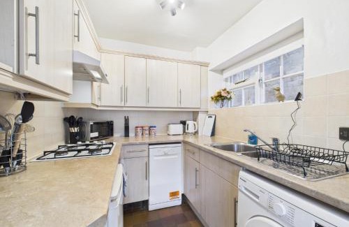 Winchcombe Casa | Romantic Cottage Cotswolds Parking Wi-Fi