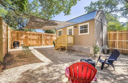 Hays County Casa | Romantic Driftwood Tiny Casita w Country Views