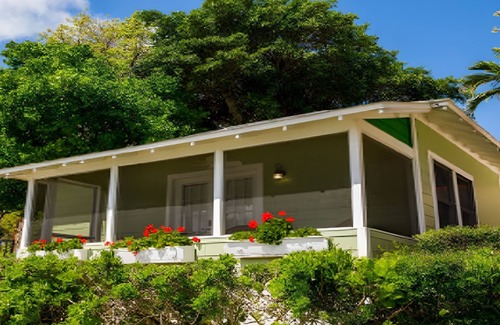Captiva Hotel | Romantic Escape: Cottage w/ Bay View | Porch | Kitchen | Free Parking | Pool