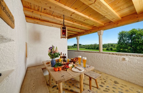 Eggstatt Apartamento | Romántica granja en el lago Chiemsee con exclusivos apartamentos de vacaciones