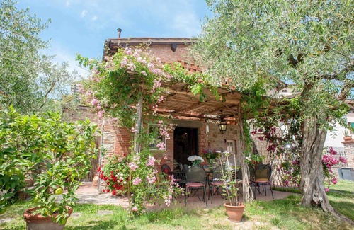 Nozanno Villa | Villa granja romántica en Lucca dormir 7 personas con piscina privada y conexión wi-fi