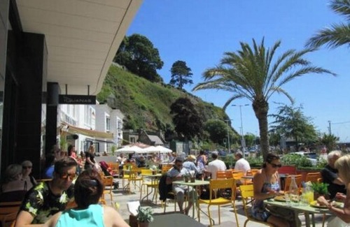 Torquay City Centre Alquiler De Eote | Romantic, Fun Yacht Getaway in the English Riviera, Torquay, England