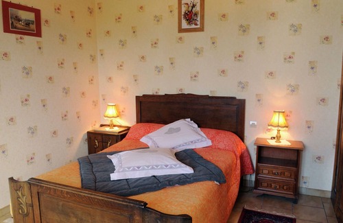 Bligny Cabaña | Casa de campo en Bligny Champagne con jardín vallado