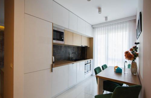 Oradea Apartamento | Romantic getaway at West Residence