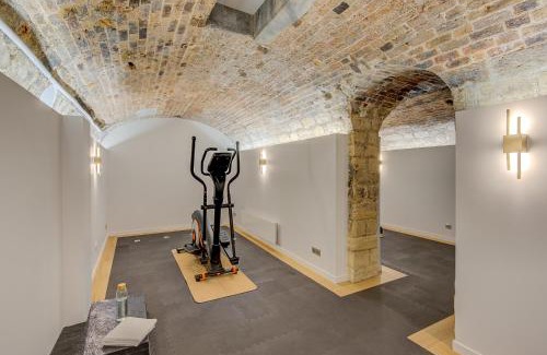 Porte-Saint-Martin Apartamento | Romantic Getaway - Le Marais - with AC