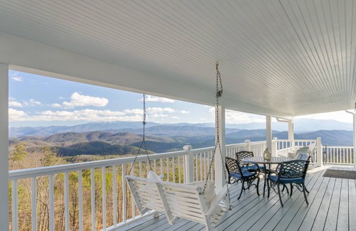 Sevierville Cabina | Escapada romántica con increíblemente impresionante, panorámica vista a la montaña humeante