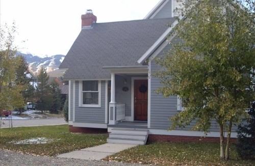 Historic District Cabaña | Casa de huéspedes romántica en el distrito histórico de Breckenridge