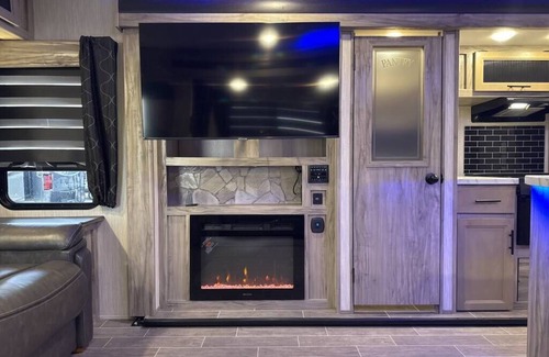 Newhall Casa | Cozy Cutesy camper !
