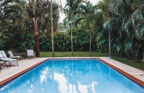 Highland Garden Casa | Romantic Hollywood villa w/private pool — 2 ml from the beach