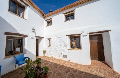 Laroya Casa | Romantic house for 2 or 4 people with jacuzzi