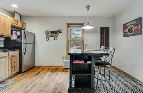 New Lisbon Cabina | Romantic Luxe cabin in beautiful New Lisbon