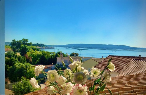 Meze Cabaña | Romantic Maison de Pecheur, sparkling sea views