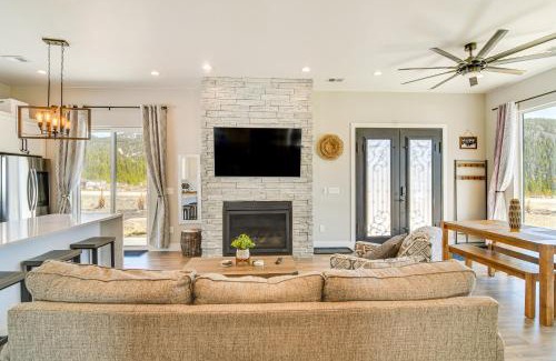 Saint Mary's Casa | Romantic Mountain Retreat with Scenic Views!