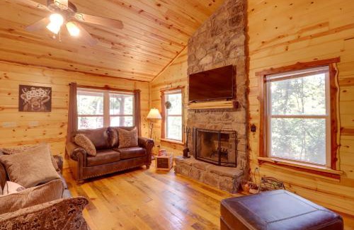 Mountain View Casa | Romantic Mountain View Cabin Rental Near Downtown!