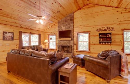 Mountain View Casa | Romantic Mountain View Cabin Rental Near Downtown!