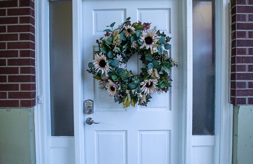 Louisville Casa | Romantic Olde Town Louisville Family Cottage
