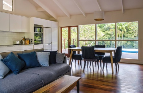 Upper Coopers Creek Cabaña | Romantic Pool House for Couples | PRIVATE Pool & Deck in the Byron Hinterland