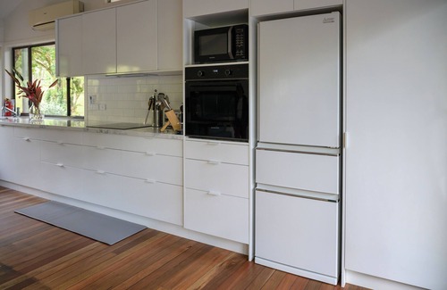 Upper Coopers Creek Cabaña | Romantic Pool House for Couples | PRIVATE Pool & Deck in the Byron Hinterland