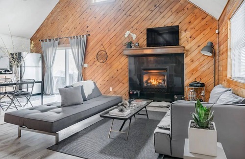 Long Pond Cabaña | Romantic Pet Friendly Cottage