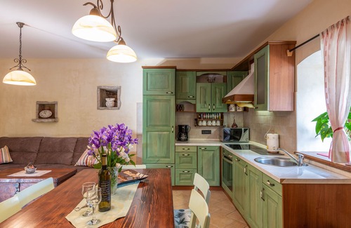 Trget Villa | ÚLTIMO MINUTO -30%! Villa con piscina privada, a minutos del mar, rodeada de naturaleza.