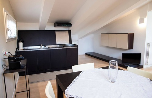 Teolo Apartamento | Romantic refuge nestled in the greenery of the Euganean Hills Natural Park.