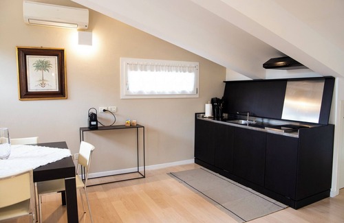 Teolo Apartamento | Romantic refuge nestled in the greenery of the Euganean Hills Natural Park.