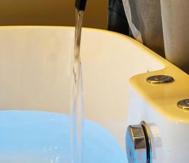 Sallustiano Casa | Romantic Rome Suite Aureliana