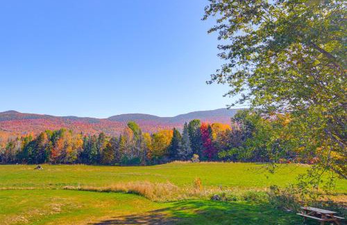 Rochester Casa | Romantic, Secluded Vermont Getaway with Hot Tub