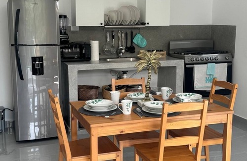 Las Terrenas Apartamento | VILLA SANDRA, Disfruta del aire fresco y la piscina en nuestro refugio,Acogedor.