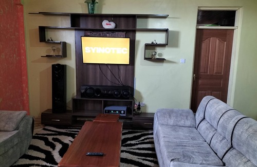 Kikuyu Apartamento | Romantic Spanish villa w/hot tub — 5 min from the bus stop