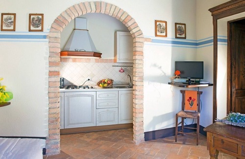 Cinigiano Apartamento | Romántico apartamento de piedra con piscina y cerca del mar