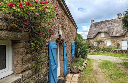 Locoal-Mendon Casa | Romantic stone house in Brittany (Morbihan) for up to 8 people, near the coast