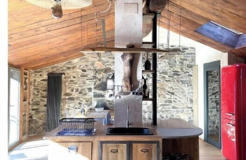 Laglio Casa | Romantic stone house with wide view of Lake Como and Villa Oleandra