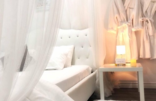 Port Franks Apartamento | Romantic Studio, Kitchenette, King Bed, Sauna, Hot Tub, Fitness Studio, Wellness