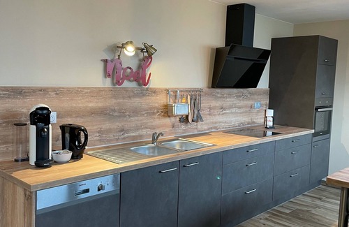 Wintzenheim Casa | Romantic suite with whirlpool bath