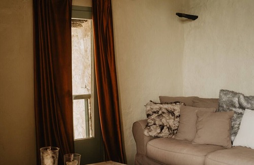 Ripoll Cabaña | Romantica Suite con magnificas vistas y chimenea