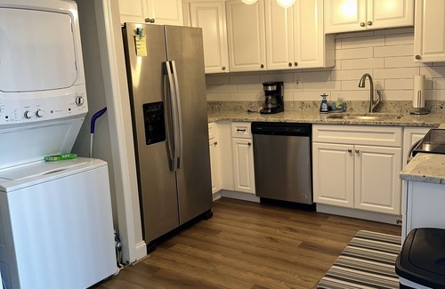 Crofton Condominio | Romantic Two Bedroom Condo