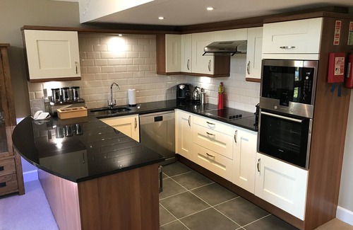 Alexandria Cabina | Romantic / Valentines Lodge by Loch Lomond